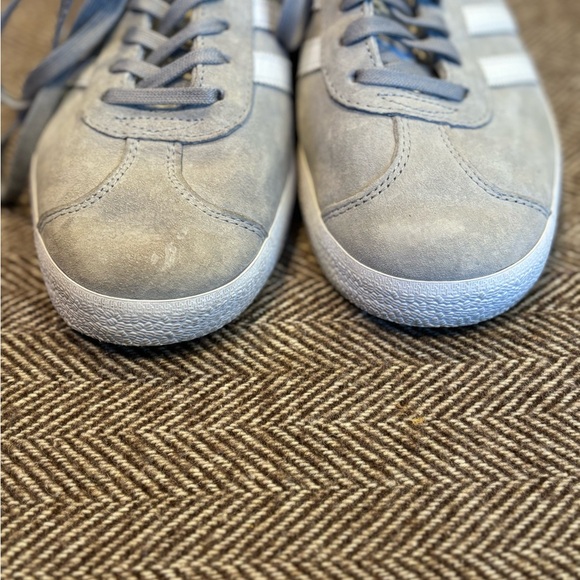 Adidas Gazelle Sneakers Size 7.5 Gray White - Picture 4 of 7